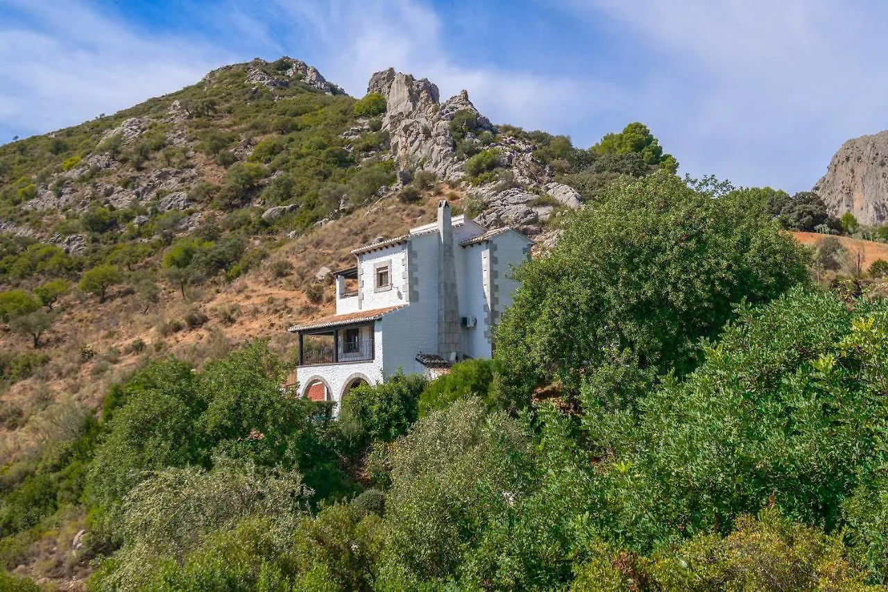 Country house La Casa De Alejandro Guest House El Chorro