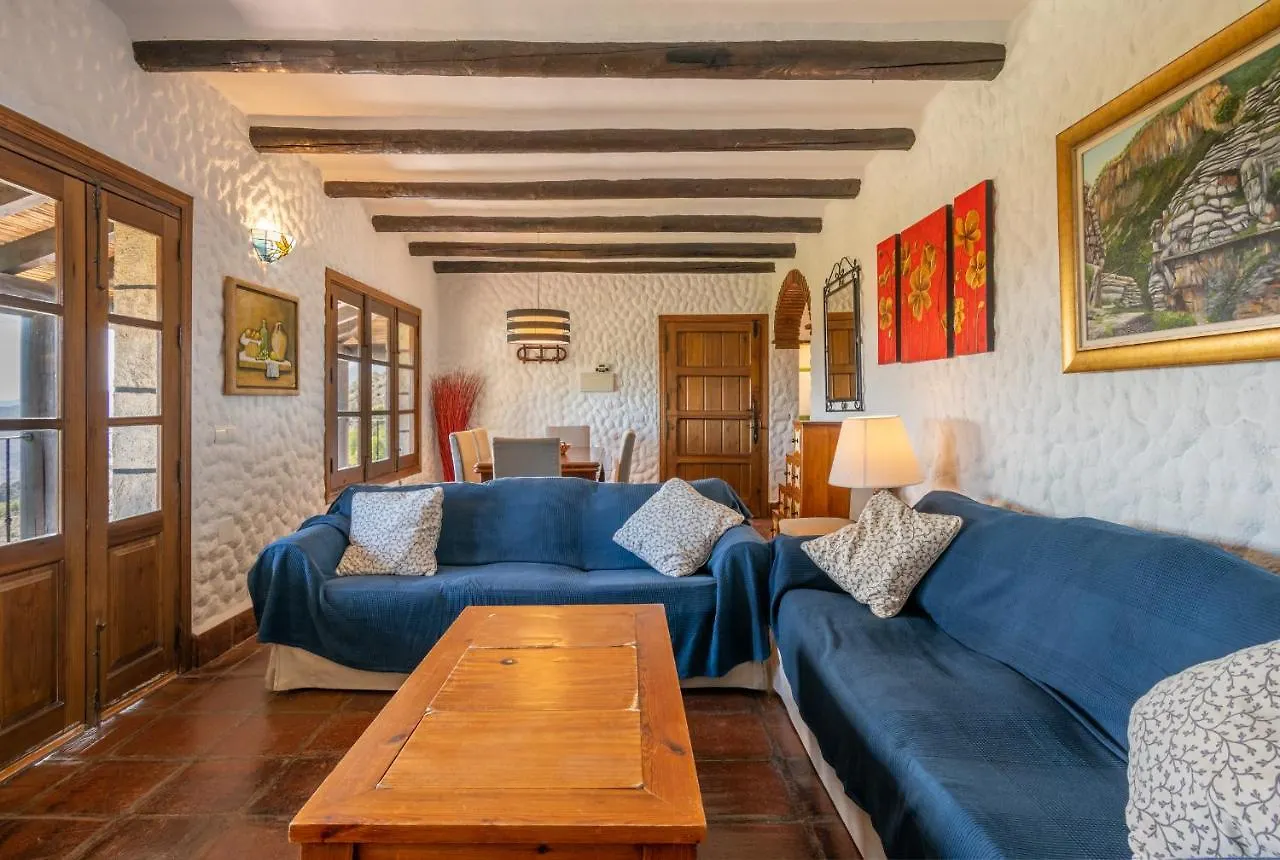 Country house La Casa De Alejandro Guest House El Chorro